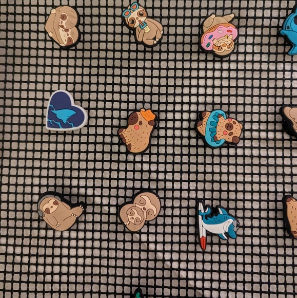 Crocs Jibbitz 75 Bundle LOT Lil Mermaid Ariel 💕 CARS Animals NEW CROC CHARMS - Picture 16 of 16